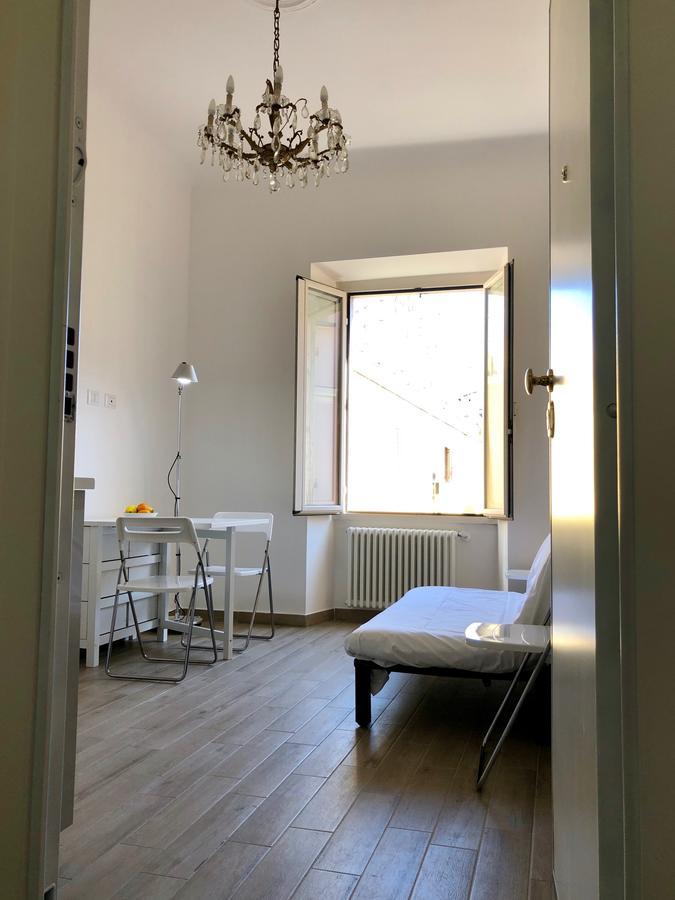 ローマTermini Station Little Houseアパートメント エクステリア 写真